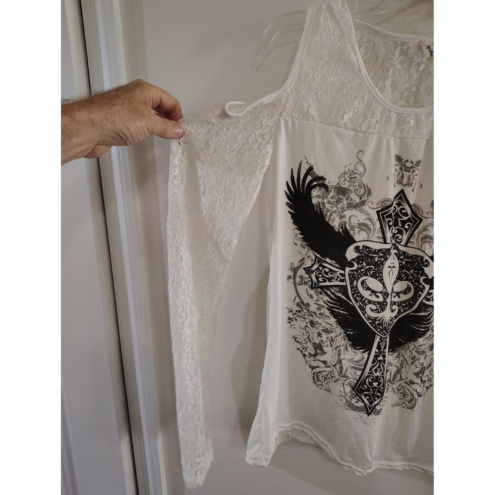 Meng White Lace Cold Shoulder Graphic Cross Winged Top Large